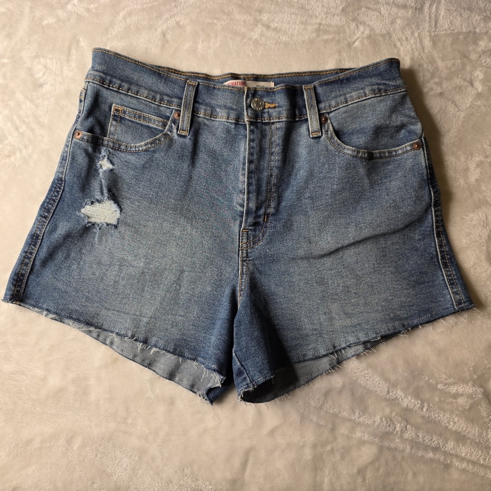 Signature Levi Strauss Heritage High Rise Shorts‎ Frayed Hem Size 6 medium Wash.